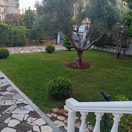 Olive Garden Aparthotel Velipojë